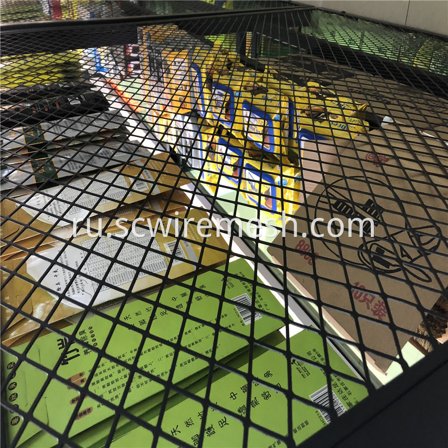 Punched Diamond Mesh